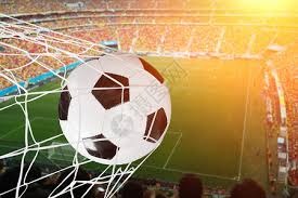 旧金山巨人在 2014 年完成“偶数年三冠”伟业，邦加纳在总决赛第 7 战的长传后援堪称神迹