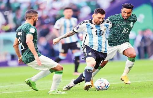 湖人替补球员发挥出色，贡献关键数据